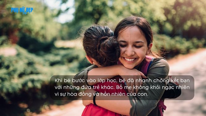 Stt ngày đầu tiên đi học của con hồn nhiên, ngây thơ