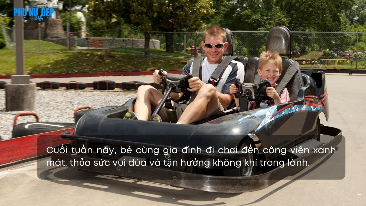 Stt cho bé đi chơi cuối tuần cùng với gia đình