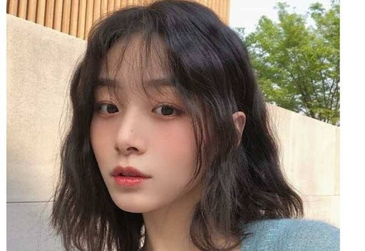 Kiểu tóc sóng xoăn nhẹ